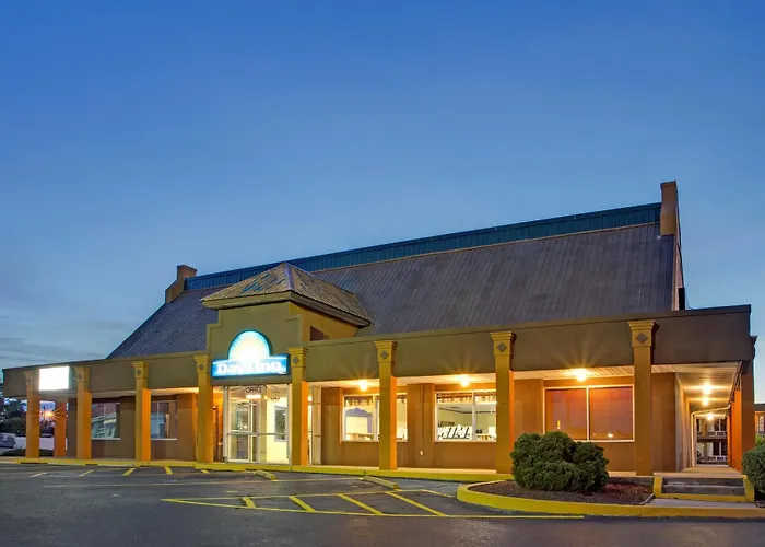 Days Inn By Wyndham Benson