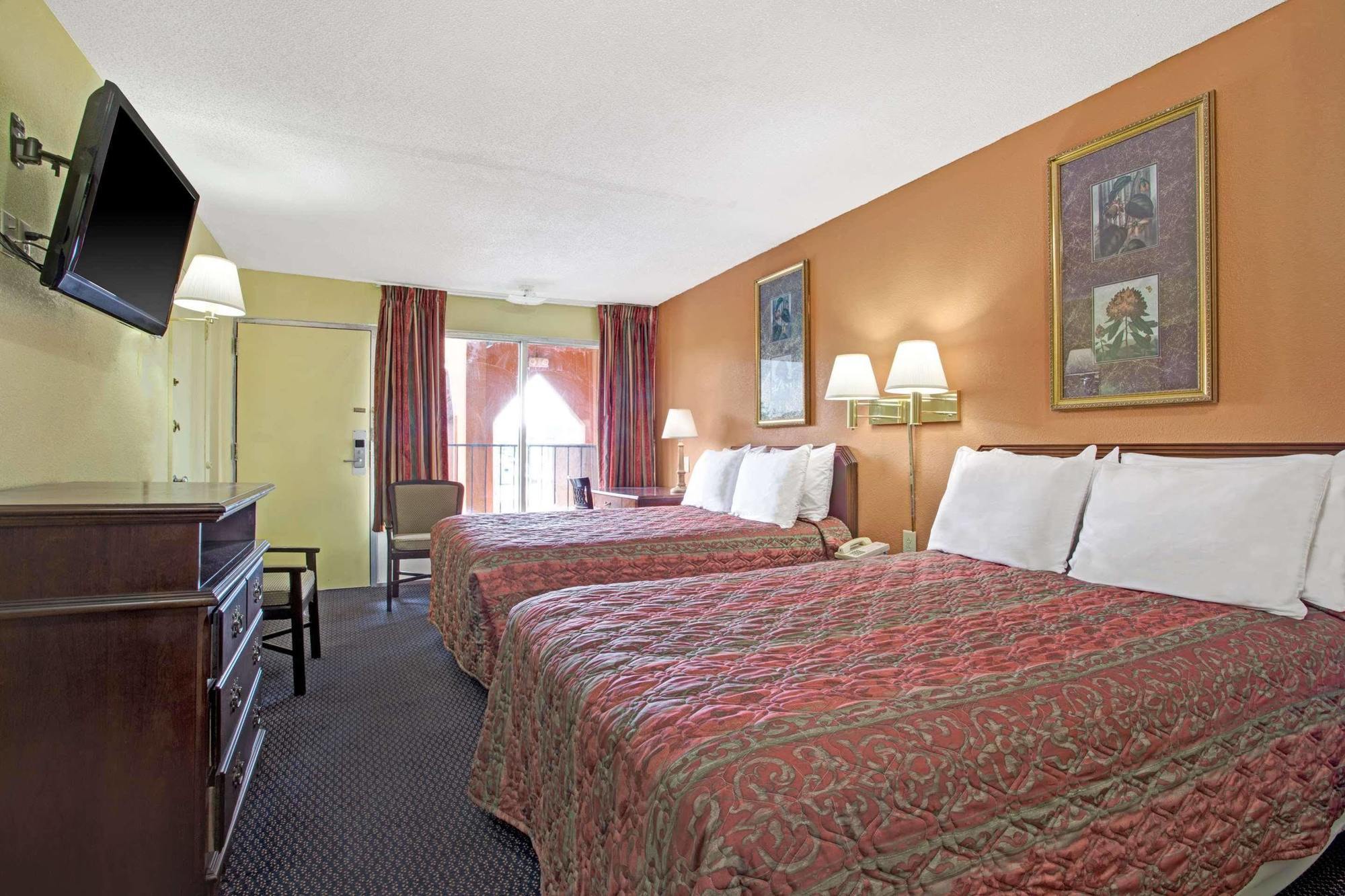 Days By Wyndham Hotel 2*