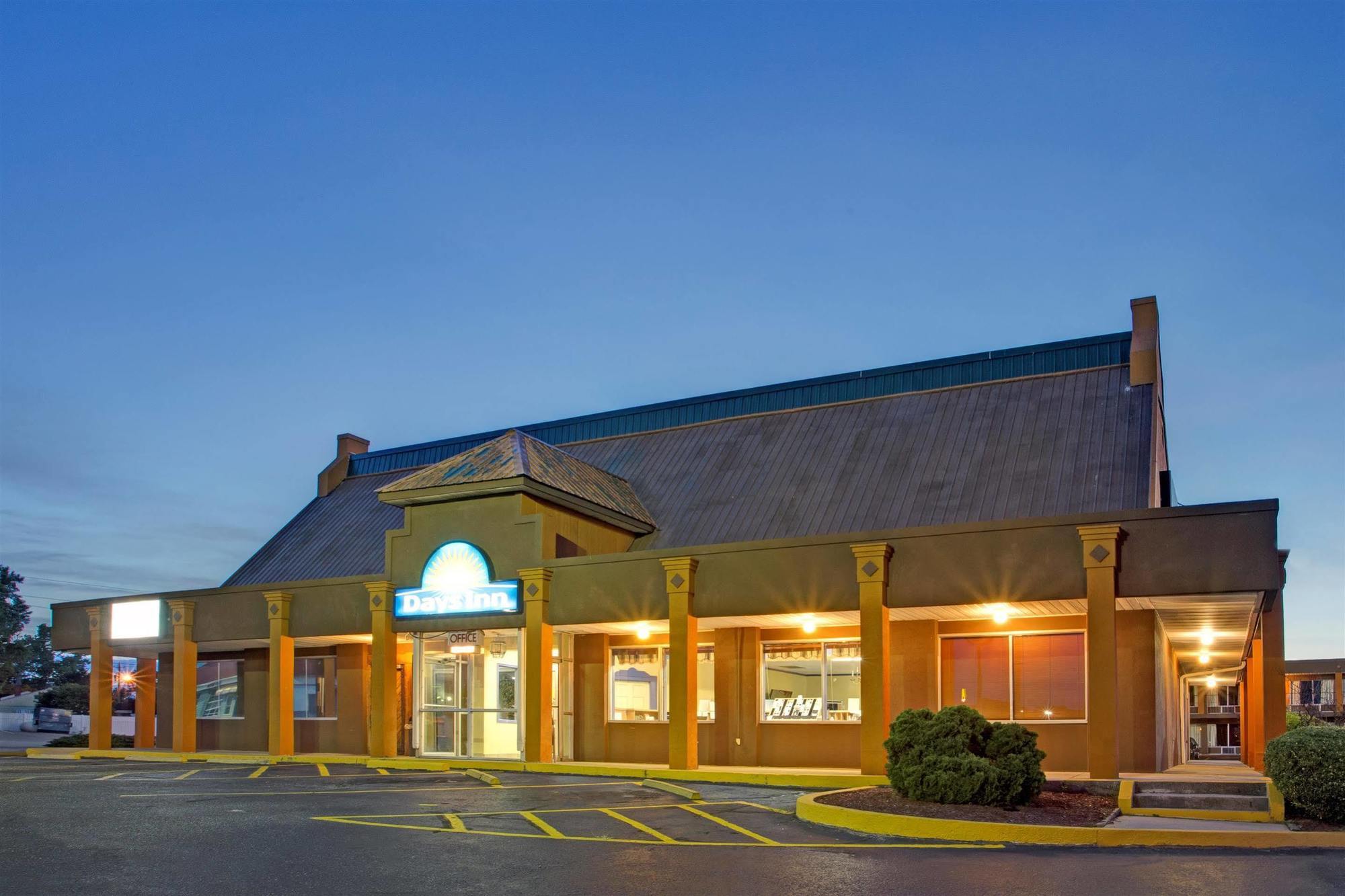 Days By Wyndham Hotel 2*